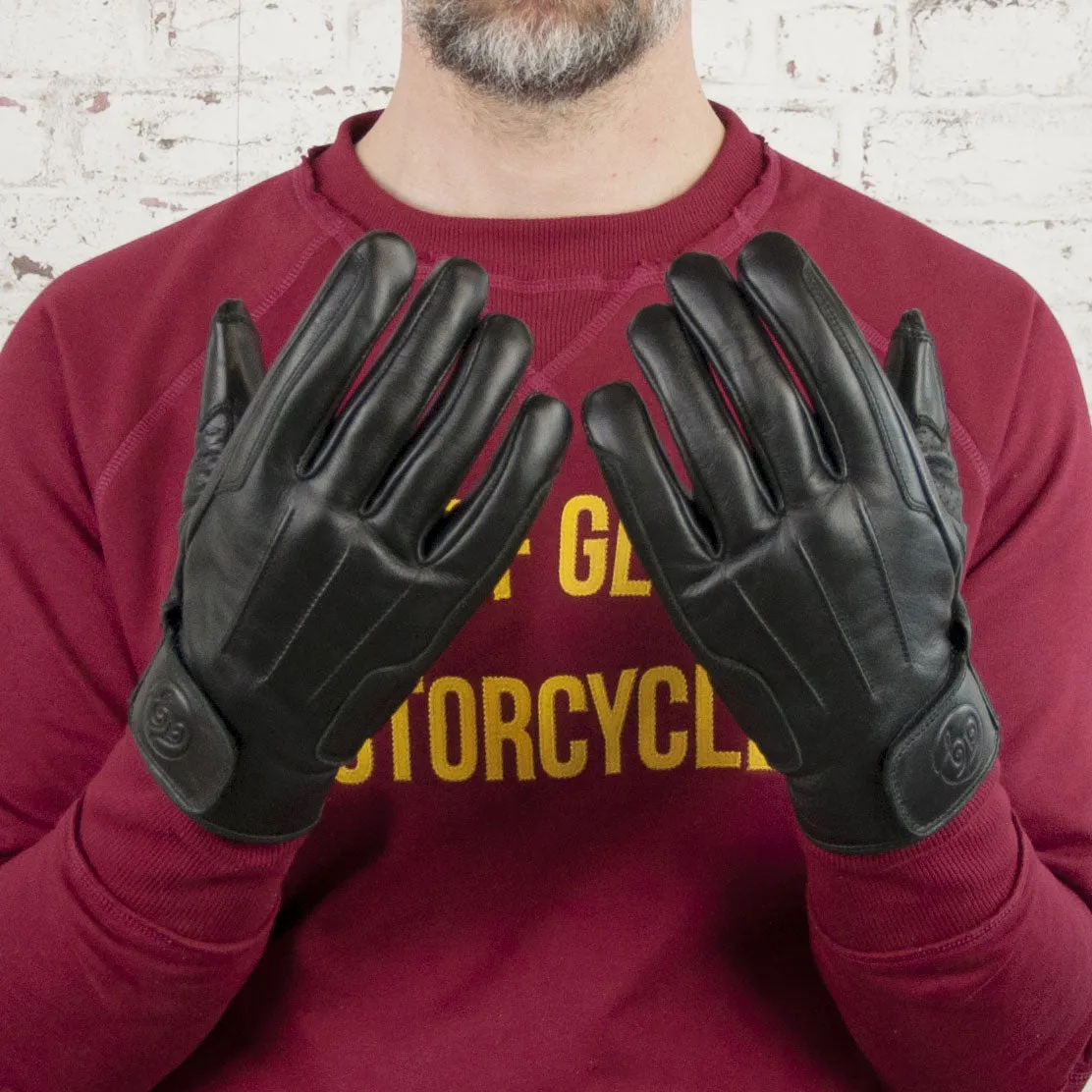 Age of Glory Rover Black CE Gloves